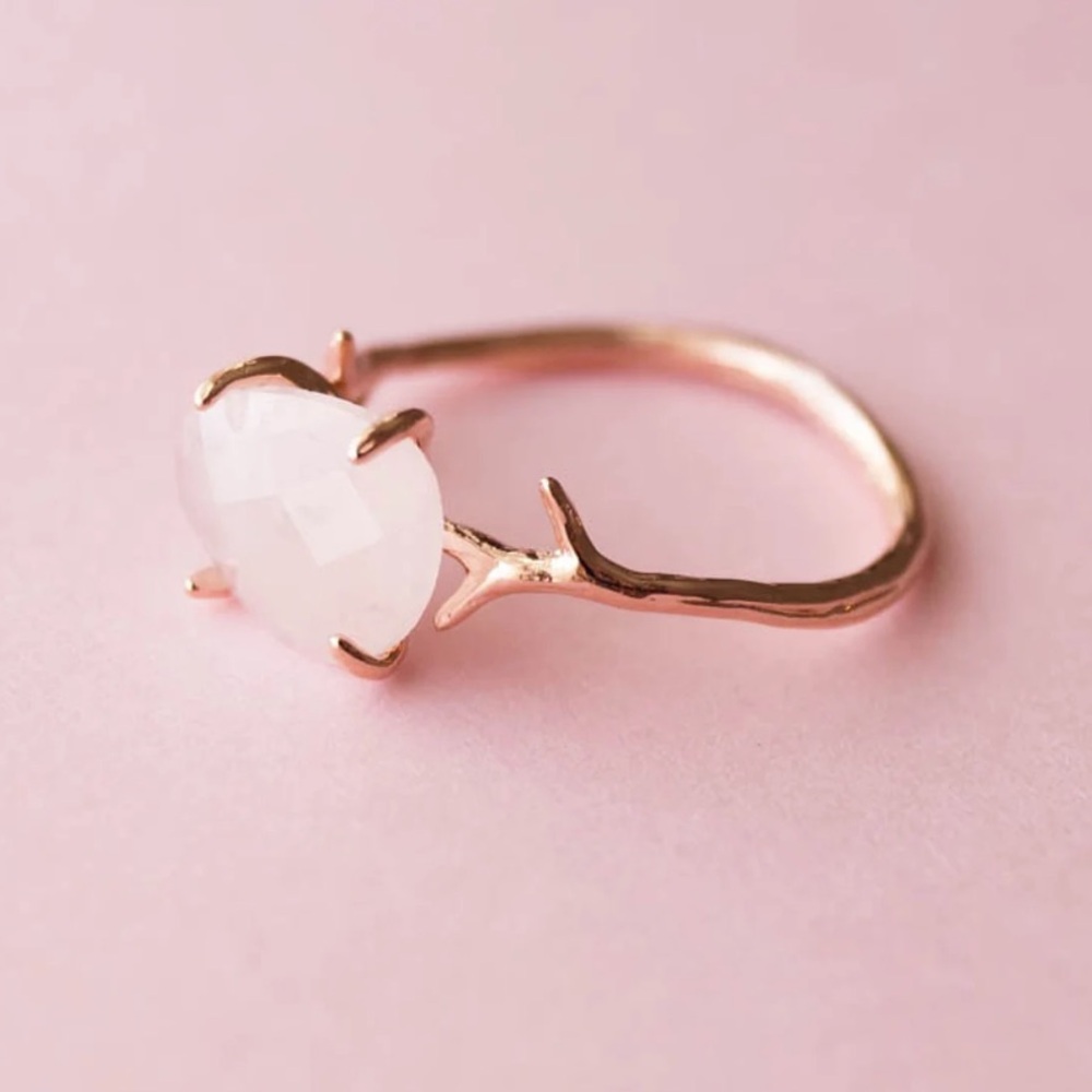 Rose Quartz Ring in Rose Gold - size 7 - Picture 1 of 12